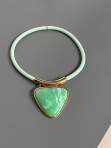 Chic Green Stone Pendant Necklace
