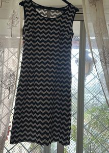 Chevron Print Sleeveless Dress