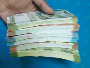 Fake Notes 6 Bundle New, 650+ Note