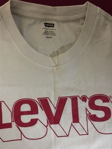 Levi's White Graphic T-Shirt