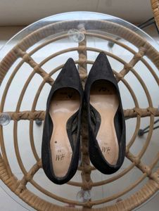 H&M Black Suede Pointed Toe Heels