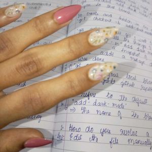 Floral Press-On Nails