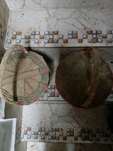 Set of 2 Woven Baskets with Lids