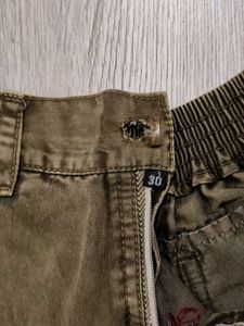 Ma2947 Sabrin cargo jeans waist 22-24 inches
