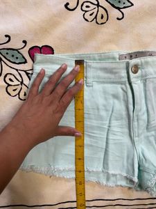 UK SIZE 10 Beautiful Mint Green Denim Shorts