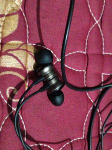 Wired Earphones