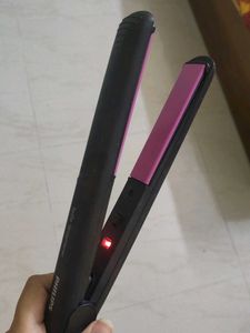 Philips Selfie Straightener Hair Tool