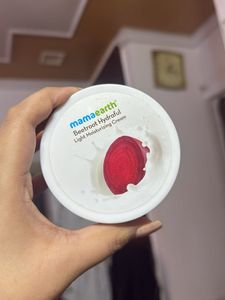 Mamaearth Beetroot Hydratful Moisturizing Cream