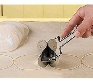 manual puri cutter roller