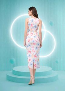 Chic Floral V-Neck Midi Dress