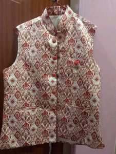 Elegant Red &amp; Cream Ethnic Nehru Jacket with Ikat-
