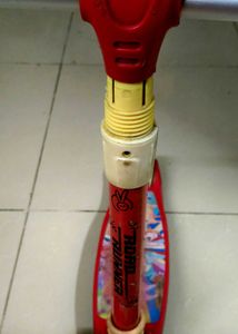 Kids Scooter - Foldable &amp; Stylish