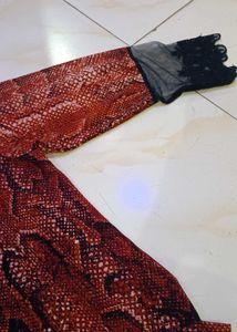 Stylish Snake Print Top