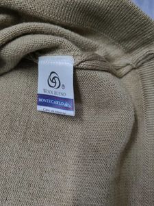 Monte Carlo Women Beige Wool V-neck Cardigan Combo