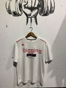 Descente "Digging" Graphic T-Shirt (T544)