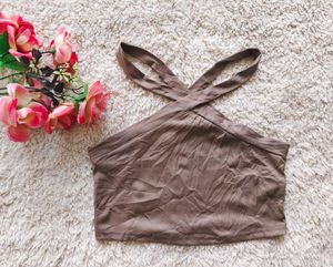 Shein : Chic Halter Neck Crop Top
