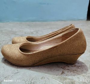 Sparkly Gold Heel Bellies