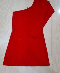 Chic Red One-Shoulder Dress