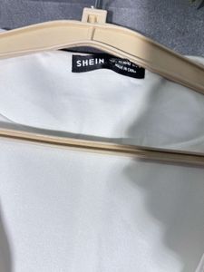 SHEIN Chic White Blazer