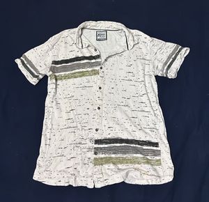 Men's Short Sleeve Button-Up Shirt