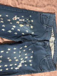 Star Print Distressed Jeans