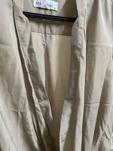 Elegant Sleeveless Drape Top