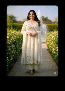 bust 46 Elegant nayra Suit