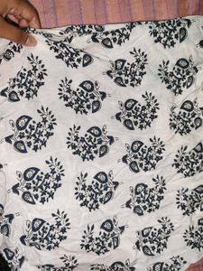 Elegant White Kurta with Navy Print