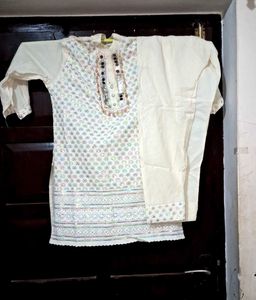 Embellished Chikankari Pearl C-ord Set