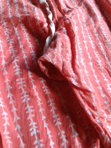 Coral Paisley Print Kurti With Pant