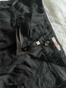 Black Tie-Waist Linen Shorts
