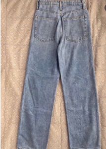 H&amp;M ripped Jeans