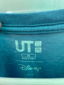 UNIQLO X DISNEY Tshirt (T549)