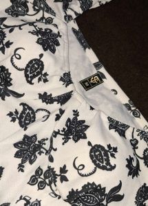 Chic White &amp; Black Floral Puff Sleeve Top