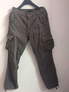 baggy pants
