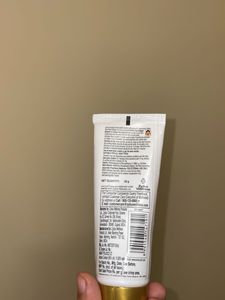Everyuth Naturals Golden Glow Peel-Off Mask