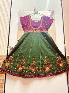 Floral embroidered kurta