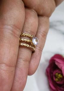 Elegant Gold Ring with Crystal