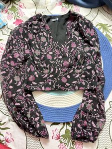 Floral Print V-Neck Cropped Top