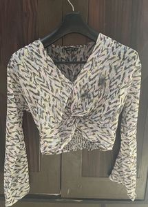 Combo of 4 mesh tops!!!