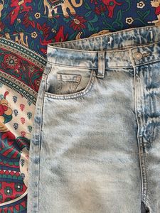 Light Wash Baggy Jeans