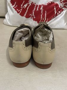 Vintage-Inspired Wingtip Oxfords