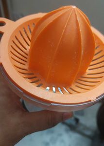 Manual Citrus Juicer