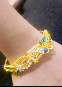 Gorgeous Peacock Crystal Cuff Bracelet