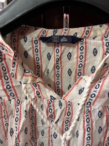 Boho Print Tie-Front Cropped Top
