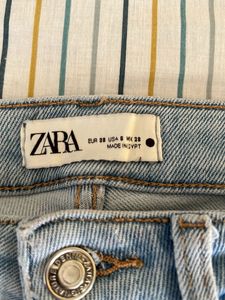Zara Light Wash Jeans