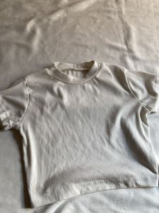 Crop white T-shirt