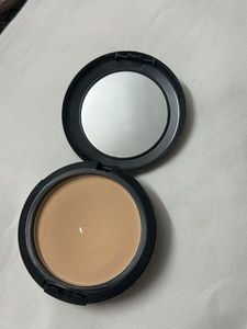 MAC Studio Fix Powder Plus Foundation
