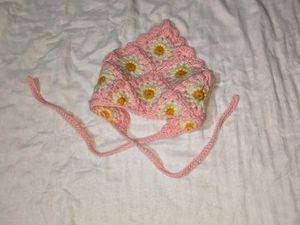 Crocheted Daisy Bandana