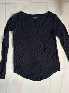 Black Long Sleeve Scoop Neck Top